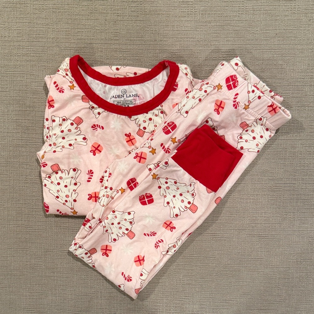 Caden Lane Kids Pajama Set - Pink and Red Holiday Design